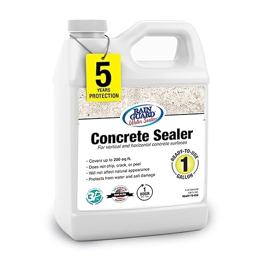 Rainguard Water Sealers Concrete Sealer, Penetrating Protection Against Water and Salt Damage, for All Concrete Surfaces, Silane/Siloxane Waterproofer, Natural Finish, Ready to Use, 1 Gallon