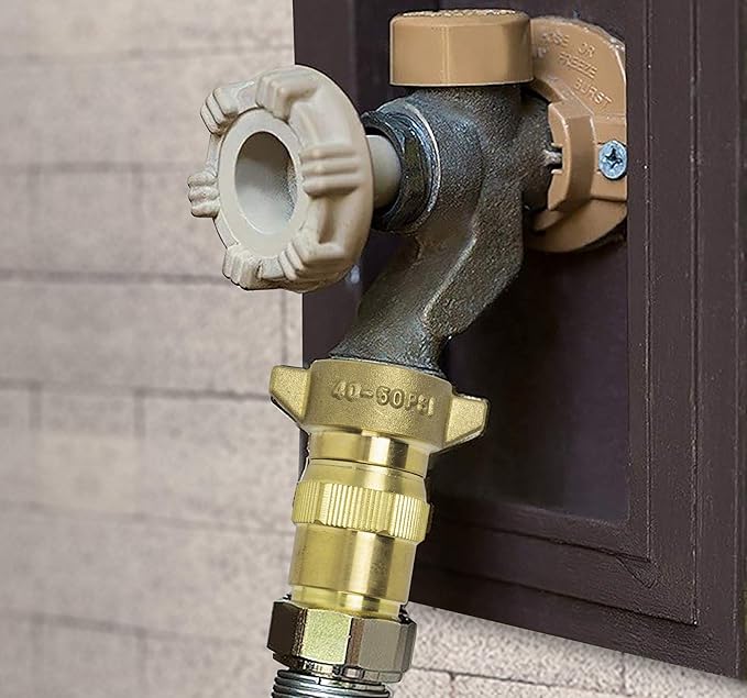 Hourleey Brass RV Water Pressure Regulator, Water Regulator for RV Camper with Filter Screen, Protector for Campers, Travel Trailers, RV Plumbing System, 40-50 PSI