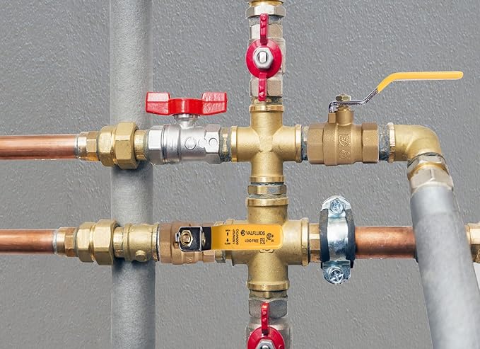 Full Port Forged LF Brass Ball Valve With Female Thread NPT Connector, 150 PSI WSP / 600 PSI WOG. (1-1/4 Inch)